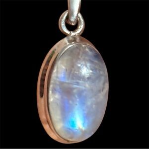 Rainbow Moonstone Oval Pendant Necklace Set In Solid 925 Sterling Silver